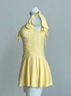 黄色连体泳衣女2j025新款保守遮肉甜欲少女纯欲风泡温泉显瘦游泳