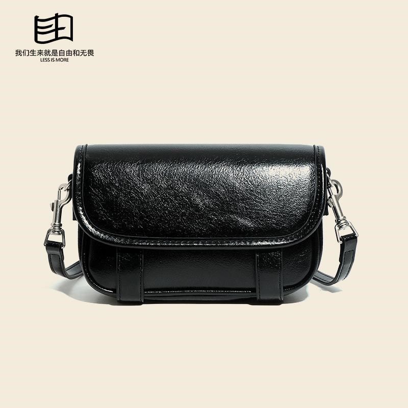 简约通勤斜挎手机包2025新款z男包迷你小包包高级感软皮单肩小挎
