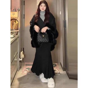 大码胖mm法式气质女冬季针织毛毛披肩+半高领打底+鱼尾半身裙套装