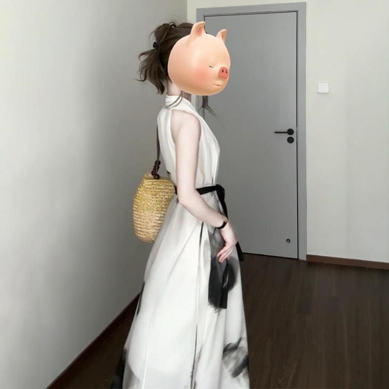新中式国风水墨画印花v领连衣裙子女装夏季2025新款无袖挂脖长裙
