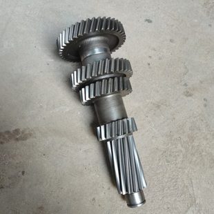 变速箱 倒挡齿轮 副轴 时风配件 中间轴 532 风驰1800 三轴 风顺