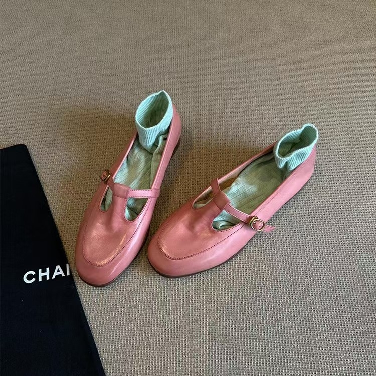 T字扣玛丽珍鞋镂空低跟乐福鞋