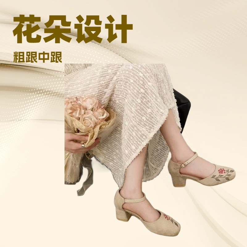 2025网红绣花旗袍鞋复古风高跟包头凉鞋文艺搭配旗袍单鞋