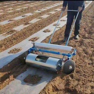 种地专用手动工具种植农具拉地膜神器农用机器铺盖覆土铺膜机新款