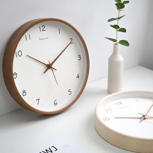 MJK现代实木挂钟日式简约钟表个性创意客厅家用时钟轻奢装饰静音