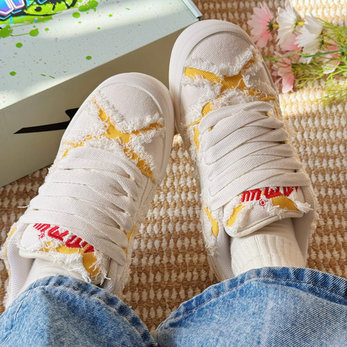 天牧闪电明星款男女运动休闲板鞋