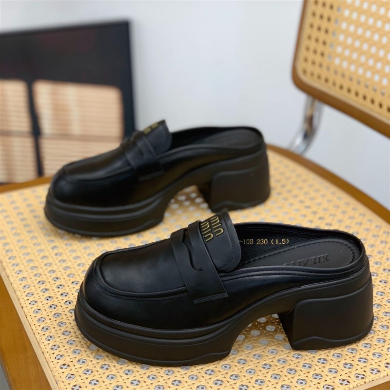 小个子增高6cgm包头半拖鞋女2025新款春夏爆款英伦风无后跟小皮鞋