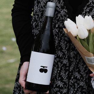 云川云南香格里拉车库ZAXEE 扎西橡木桶陶罐霞多丽珍藏干白葡萄酒