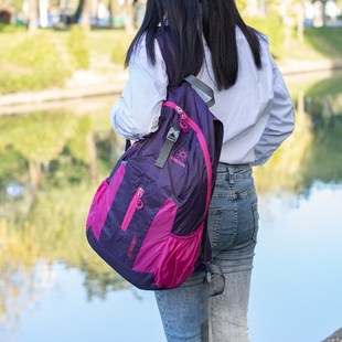 户外超轻背包折h叠旅行双肩包女2024新款时尚轻薄皮肤包轻便登山