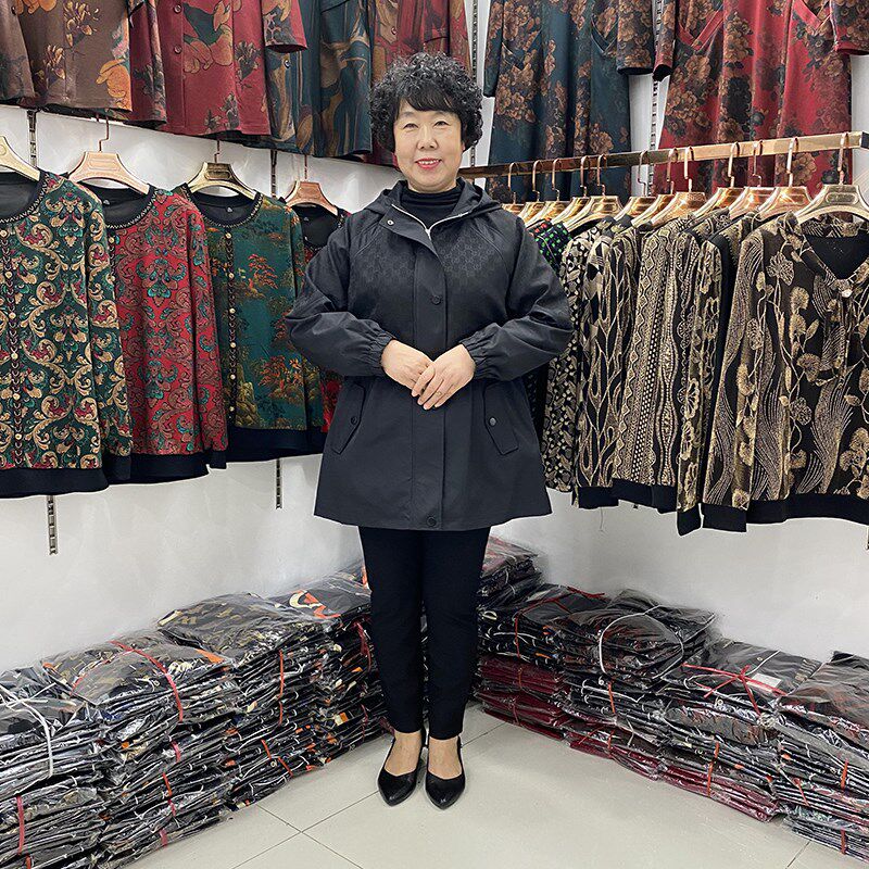 中老年大码风衣外套女撞色连帽休闲上衣40岁50妇女加肥加大妈妈装