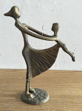 母子情深母亲摆件母爱工艺品铁艺装饰品母亲节礼品人物客厅艺术品