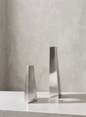包豪斯中古风不锈钢花瓶客厅插花餐桌玄关侘寂摆件高级感极简花器