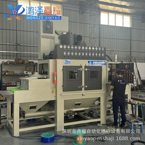 大型自动喷砂机输送式24只枪应用于航空航天高铁汽车零部件喷砂机