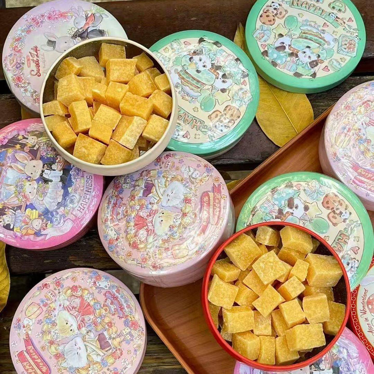 梨膏糖铁盒正宗百草梨膏糖果润嗓可爱铁盒罐送男女朋友小零食,零食/坚果/特产,软糖/果味糖/凝胶糖果,淘宝优惠券,粉丝福利购,淘宝优惠卷