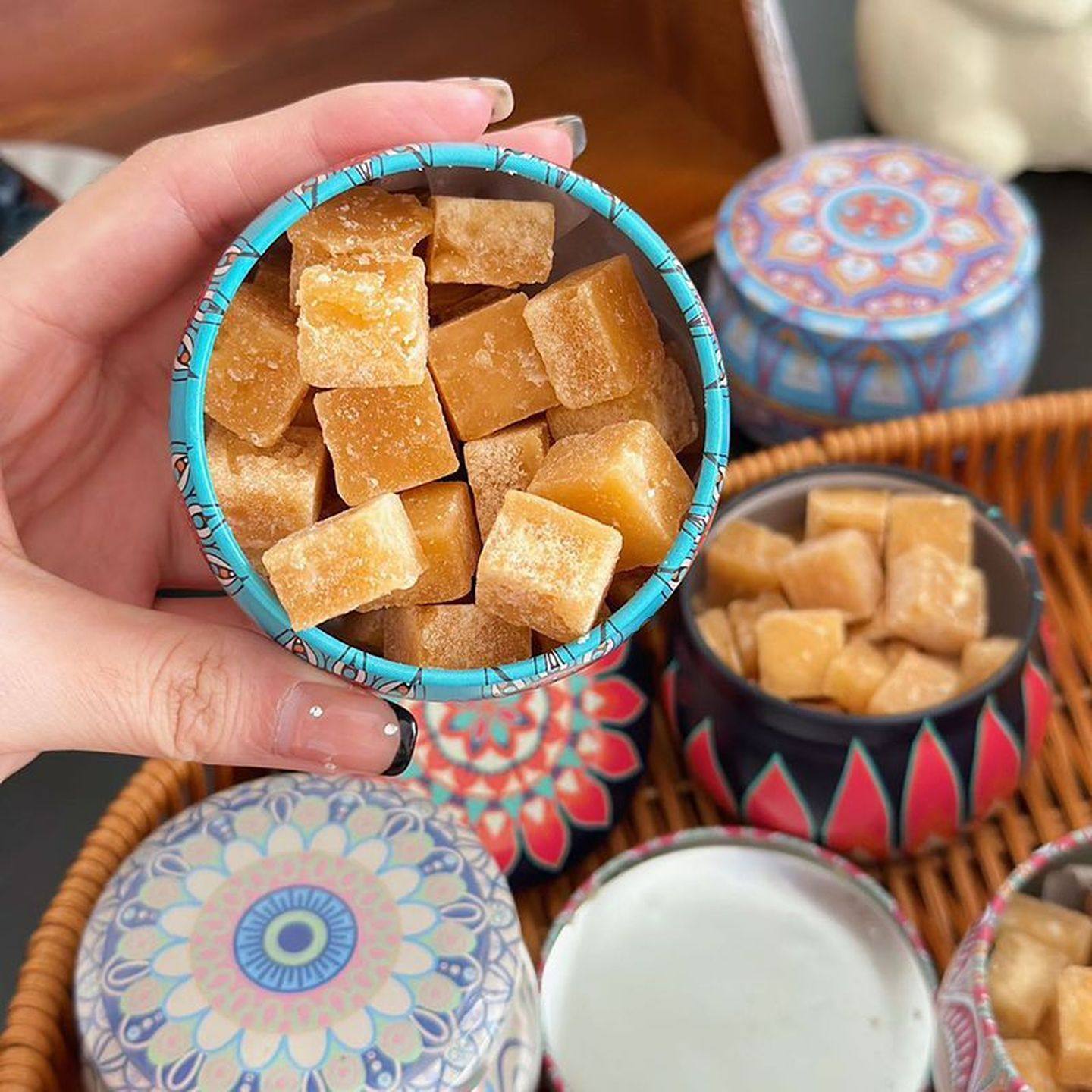 梨膏糖铁盒纯手工清凉薄荷味雪梨糖花罐子精美铁盒休闲零食糖果,零食/坚果/特产,软糖/果味糖/凝胶糖果,淘宝优惠券,粉丝福利购,淘宝优惠卷