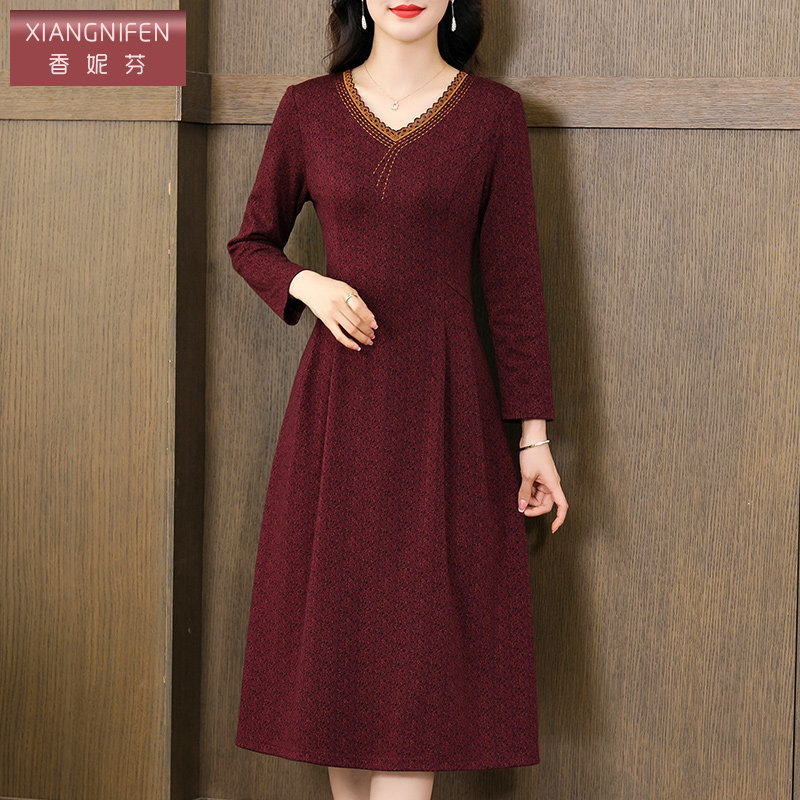 香妮芬中年妈妈款端庄大气连衣裙2024新款早春气质长袖大摆裙子