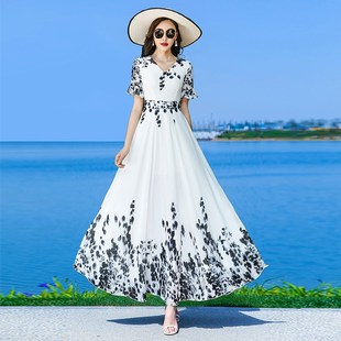 白色连衣裙女2024夏季新款雪纺碎花气质V领显瘦长裙超长款到脚踝