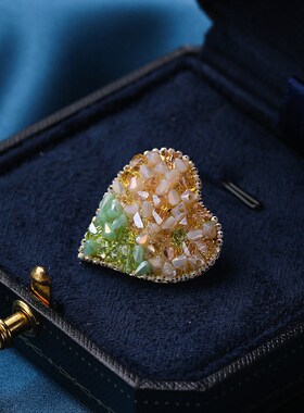 胸针 日韩撞色爱心时尚设计感小众彩色可爱防走光扣领针胸花配饰