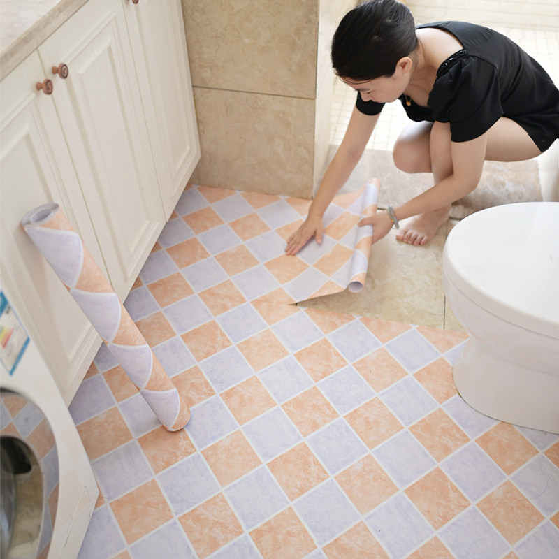 卫生间防b水地贴墙纸自粘浴室专用地板厨房地面翻新木纹仿瓷砖贴