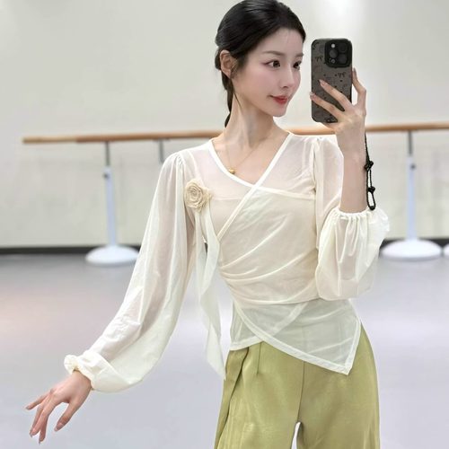 春季新款交叉v领立体花朵长袖