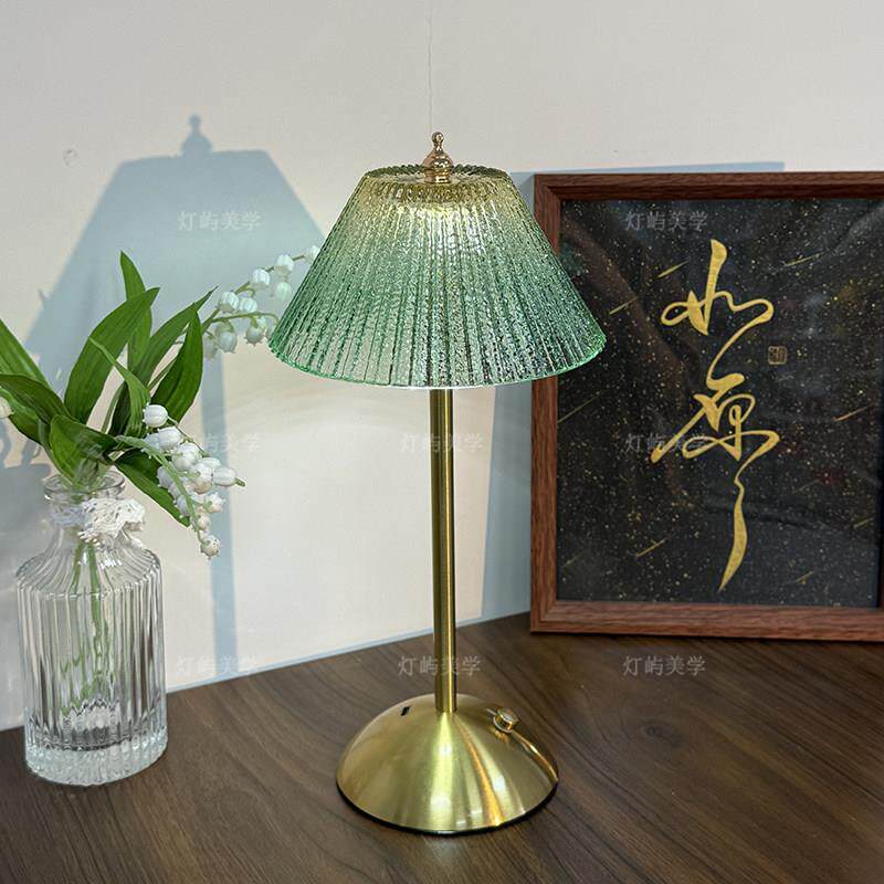 中古ins绿意复古台灯触摸充电小夜灯床头灯卧室氛围灯书桌茶桌灯
