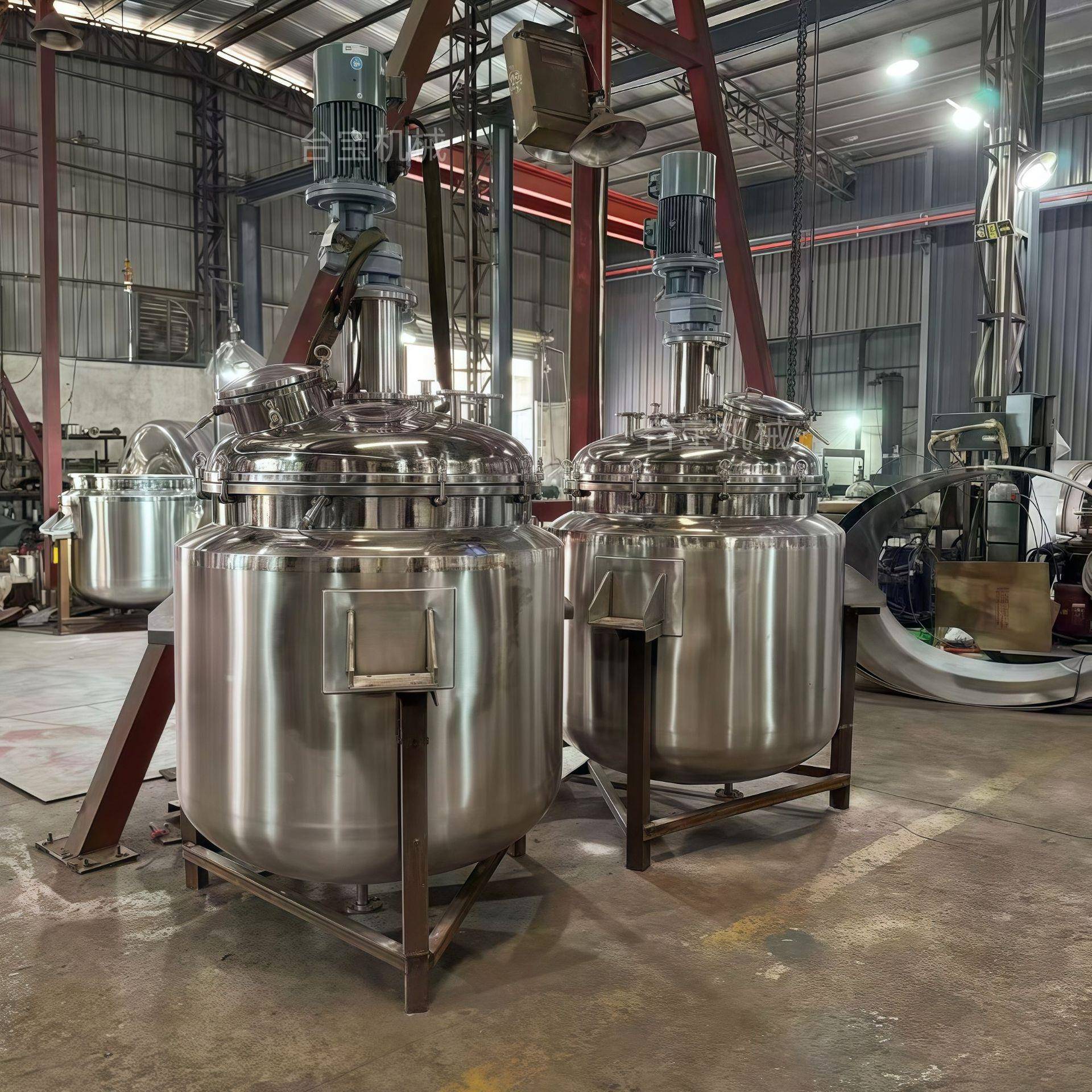 食品搅拌罐洗洁精搅拌机化工不锈钢液体搅拌桶电加热搅拌罐