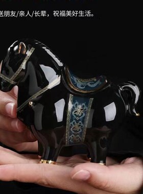 陶瓷小绿马创意摆件马到成功酒柜桌面玄关办公室桌面礼品家居饰品