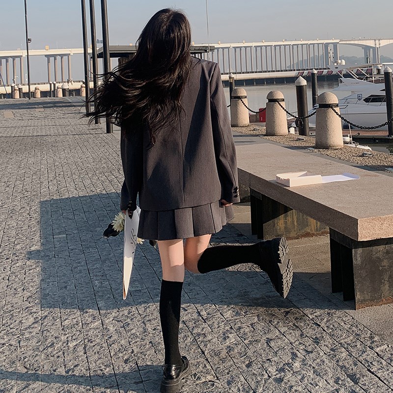 学院风西装套装女2024春秋季新款小个子高级感jk制服百褶裙两件套