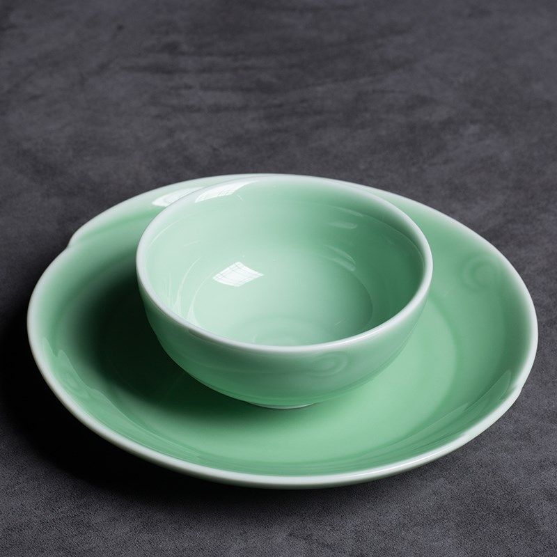 青瓷餐具碗盘碟子组合中式家用米饭碗轻奢深盘圆形平盘创意菜盘子