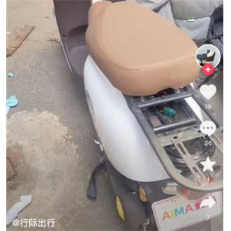 电瓶车货箱架电动车尾架外卖支行际架箱架衣架尾翼电摩后后尾备载