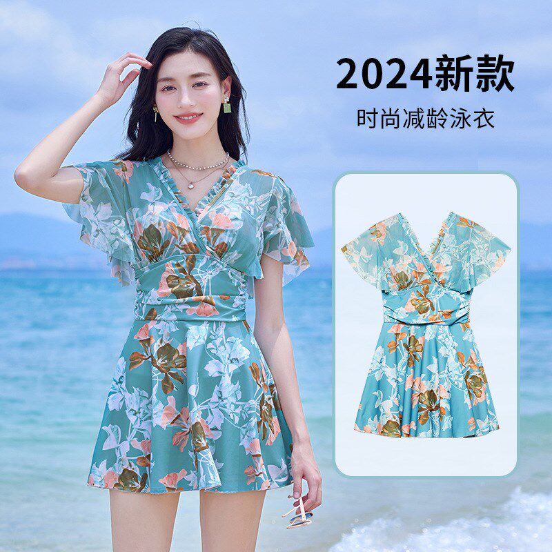 泳衣女连体大码钢托m聚拢大胸防下垂2025新款小胸保守遮肉显瘦