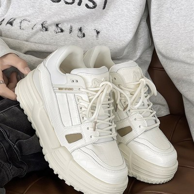 小众高级感隐形增高鞋男生鞋子男鞋2025新款厚底小白鞋板鞋7cm潮