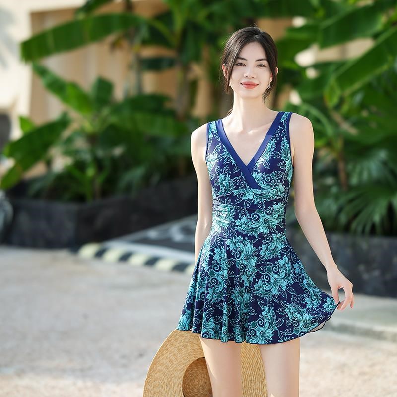 游泳衣女款夏2024新款爆款高级感保守遮肚显瘦遮肉中年妈妈中老年