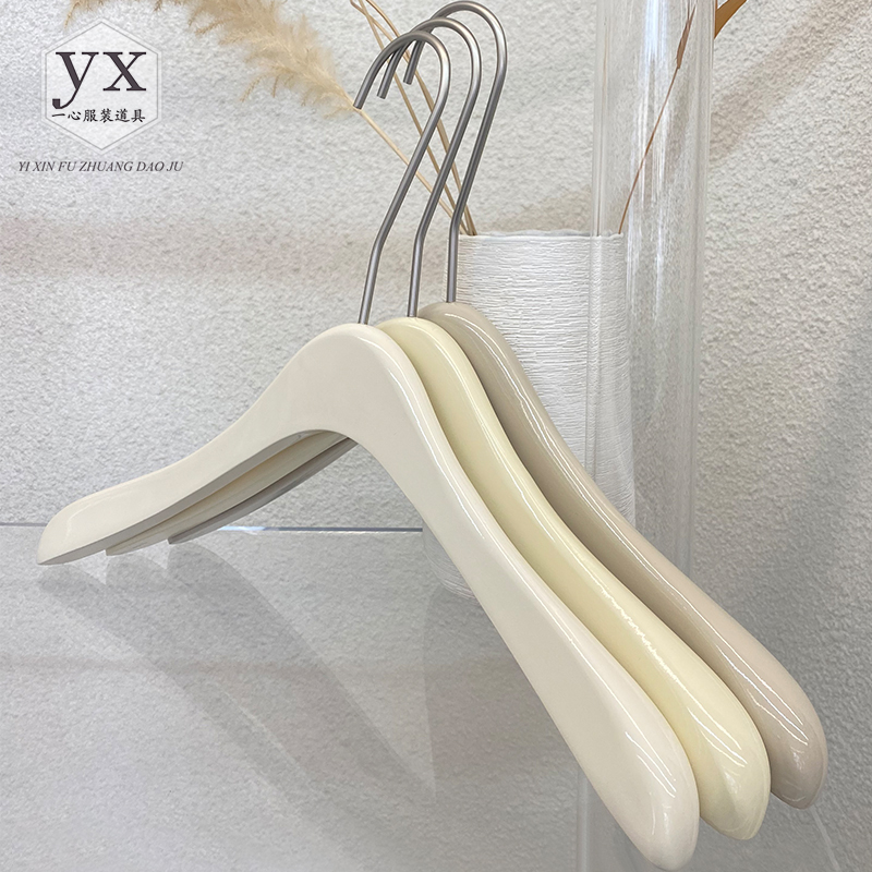 服装店衣架榉木奶白色实木质衣撑女装专用米白高档防滑裤夹架定制