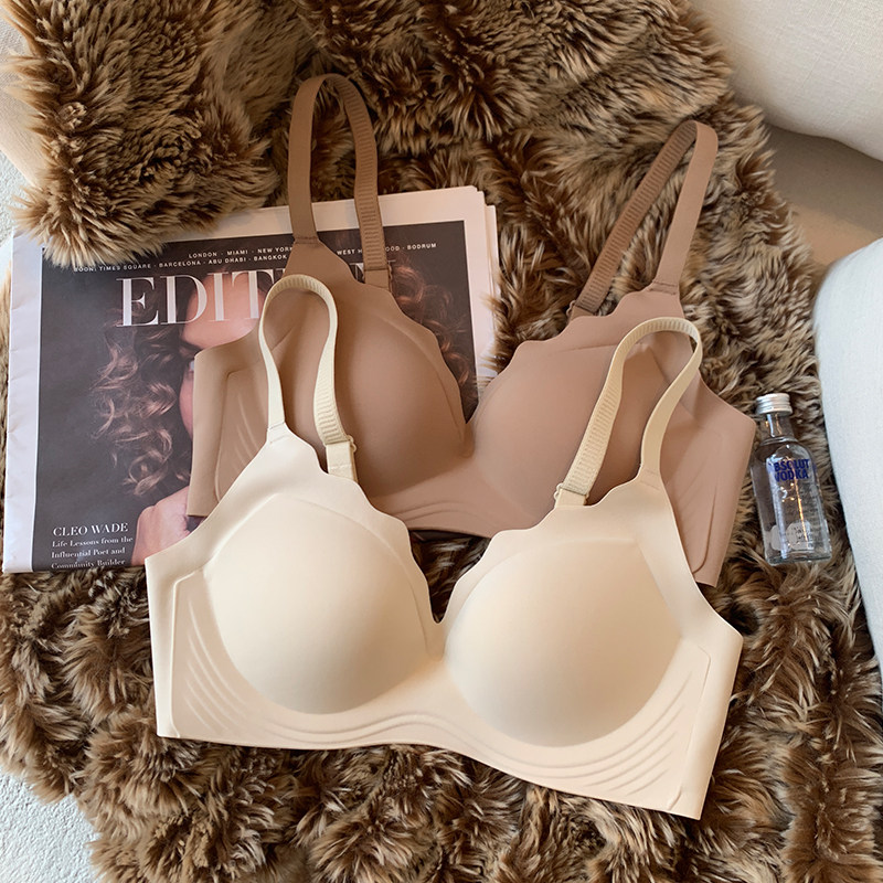 无痕薄款内衣女聚拢无钢圈收副乳大胸显小睡眠防下垂调整型文胸罩