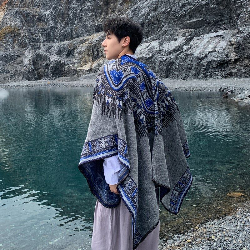 情侣款民族风开叉大披肩新疆西藏旅游披风男女大西北拍照保暖斗篷