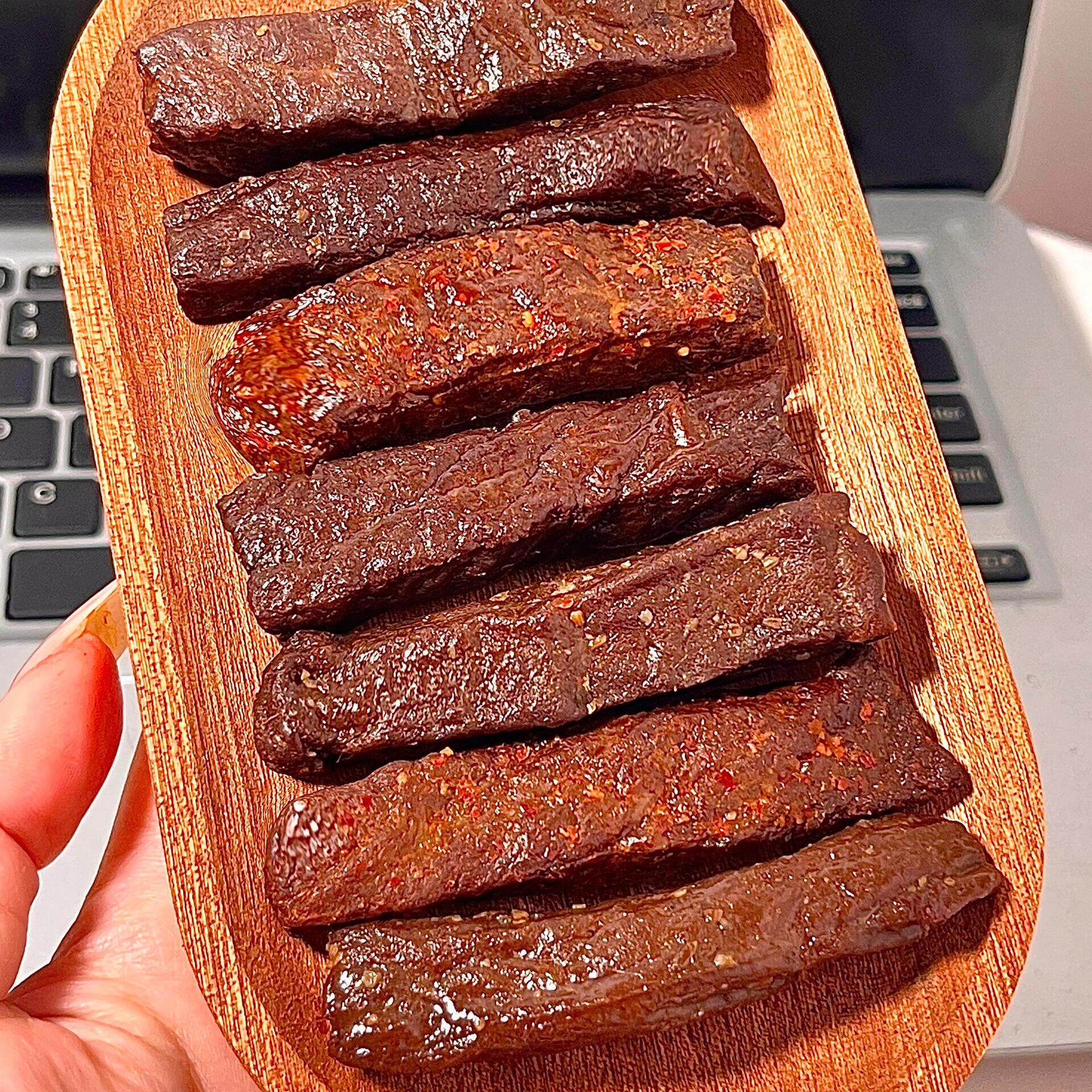 手撕风干牛肉批发内蒙古传统制作牛肉食品健身零食原产内蒙牛肉干