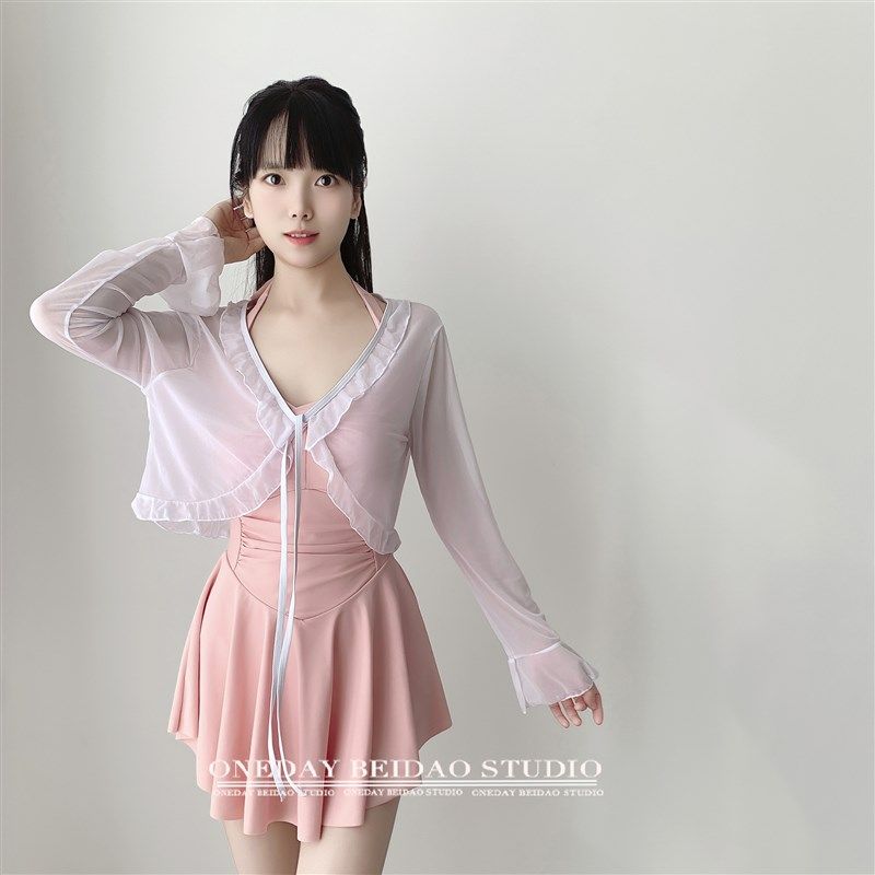 粉色小清新泳衣女游泳衣女连体裙式小胸聚拢平角保守显瘦遮肚温泉