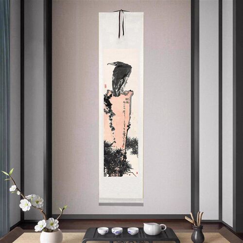 潘天寿花鸟画凝视图客厅走廊过道装饰画办公室书房鹰国画卷轴字画