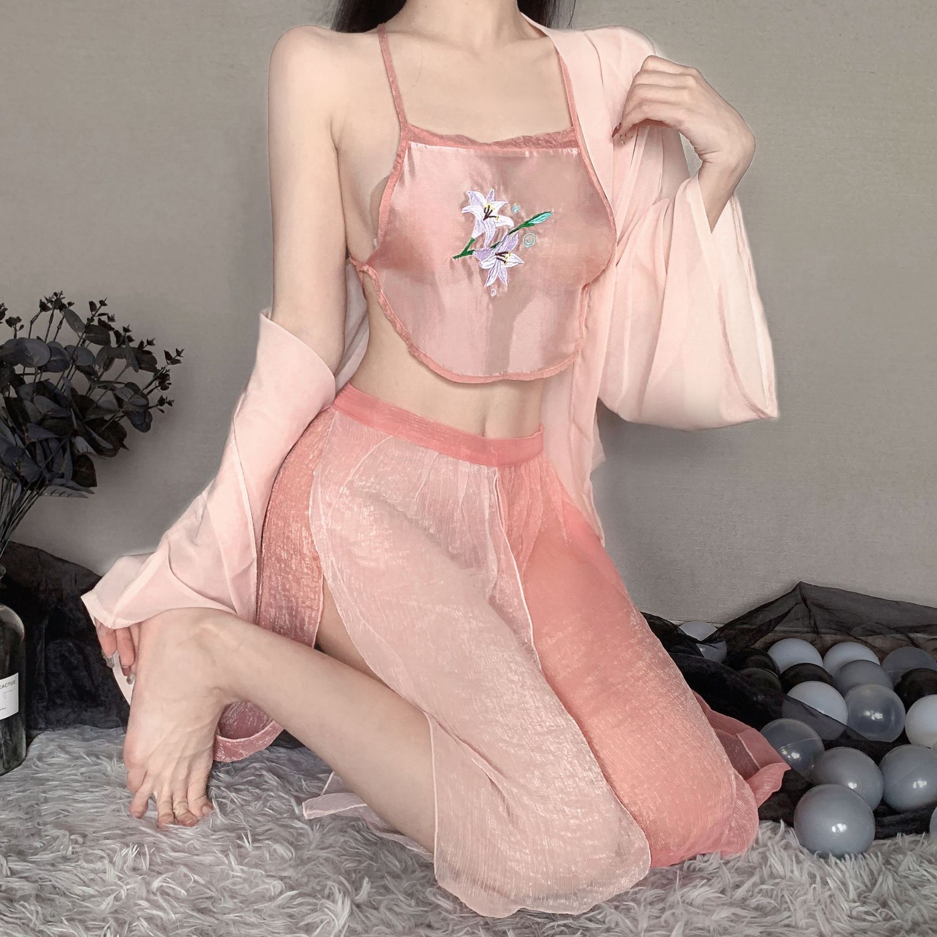 古典肚兜薄透蕾丝性感纯欲轻纱汉服国风睡衣女款夏季2024新款套装