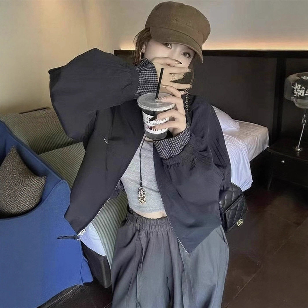 美式复古外套女秋季2026新款立领冲锋衣休闲夹克小个子棒球服风衣