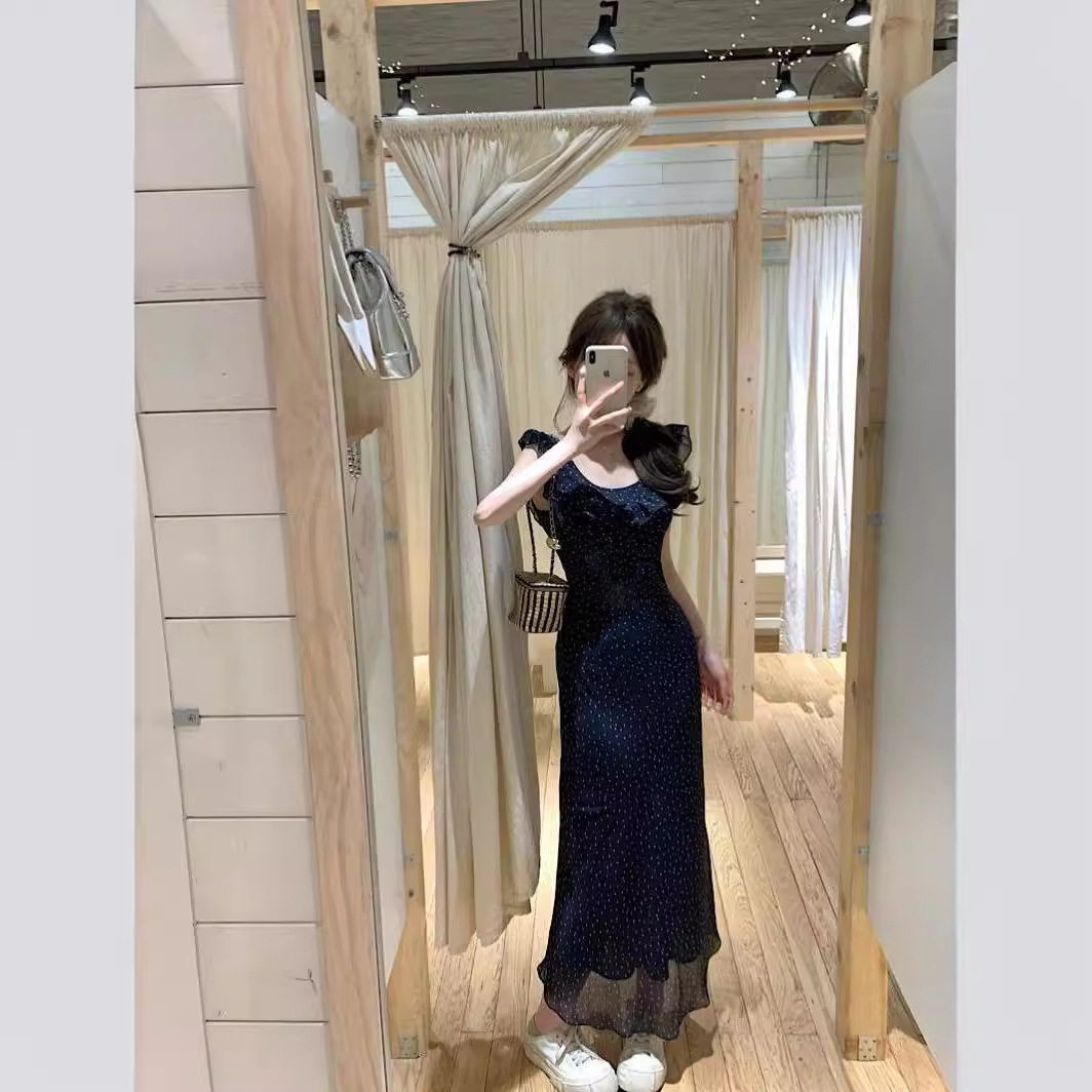 法式波点吊带连衣裙超仙荷叶边修身收腰显瘦包臀裙子气质长裙雪纺