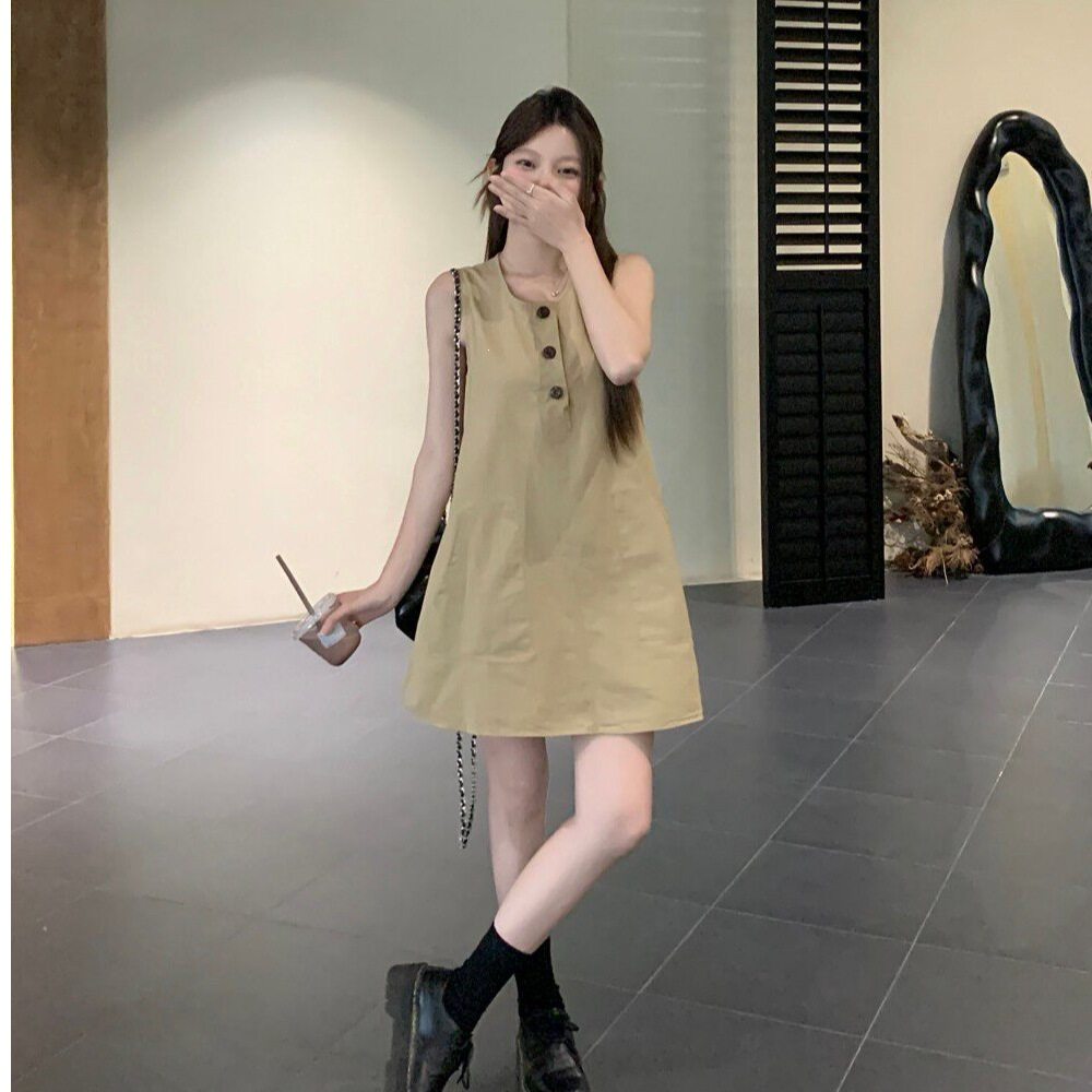 复古无袖背心连衣裙女夏季卡其色圆领裙子小个子宽松显瘦a字短裙