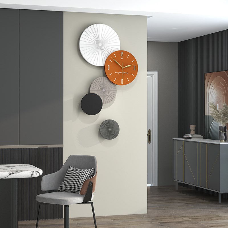 现代简约钟表挂钟客厅创意家用挂表时尚2022新款网红大气时钟挂墙