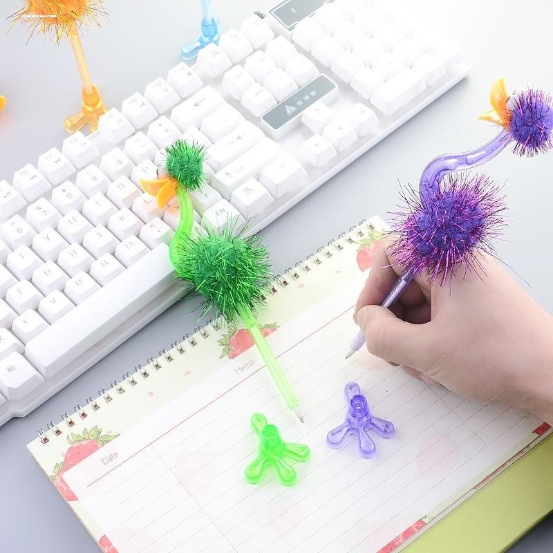 韩版可爱少女风糖果色网红卡通毛绒圆珠笔彩虹毛球笔学生黑色清新