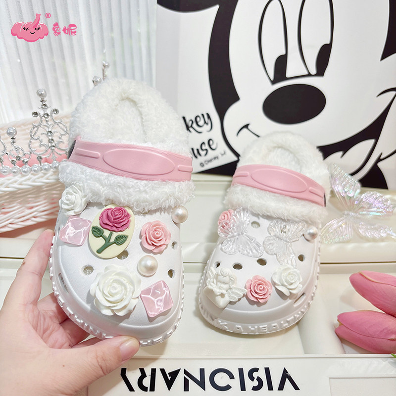 高颜值儿童加绒加厚洞洞鞋女童冬季棉拖鞋家居室内秋冬款外穿防滑