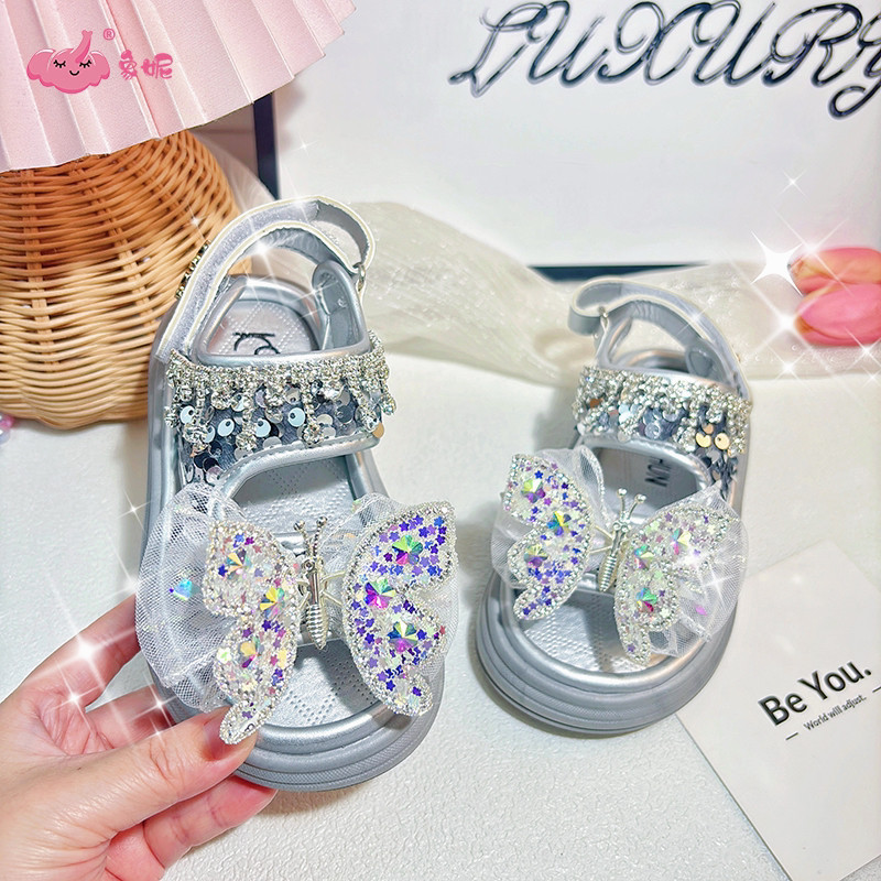 女童水钻凉鞋平底公主水晶鞋子软底宝宝女孩女宝儿童夏季夏天外穿