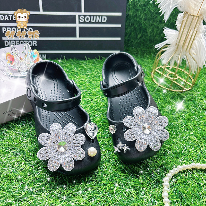 女童黑色芭蕾洞洞鞋防滑高颜值图片