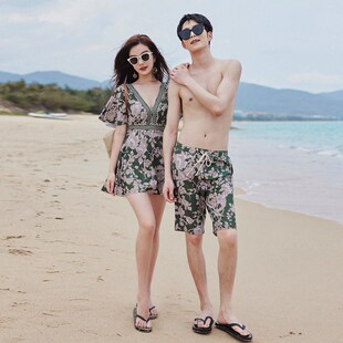 情侣泳衣女夏2025新款连体保守显瘦遮肉平角泡温泉游泳装男士泳裤