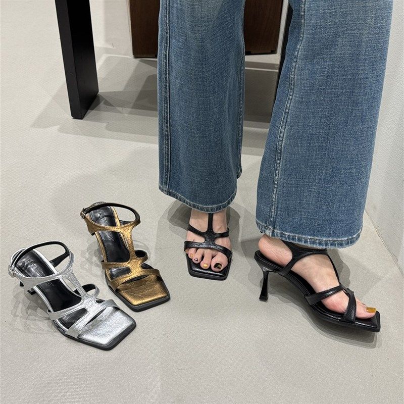 2025夏季新款方头细跟中跟露趾皮带扣镂空时装高跟鞋凉鞋,女鞋,一字拖,淘宝优惠券,粉丝福利购,淘宝优惠卷